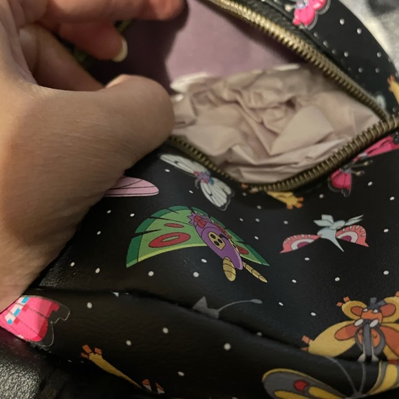Super cute 🥰 Winged type 🦋🐝🦇Pokémon themed Pokémonxloungefly mini backpack - Picture 9 of 9